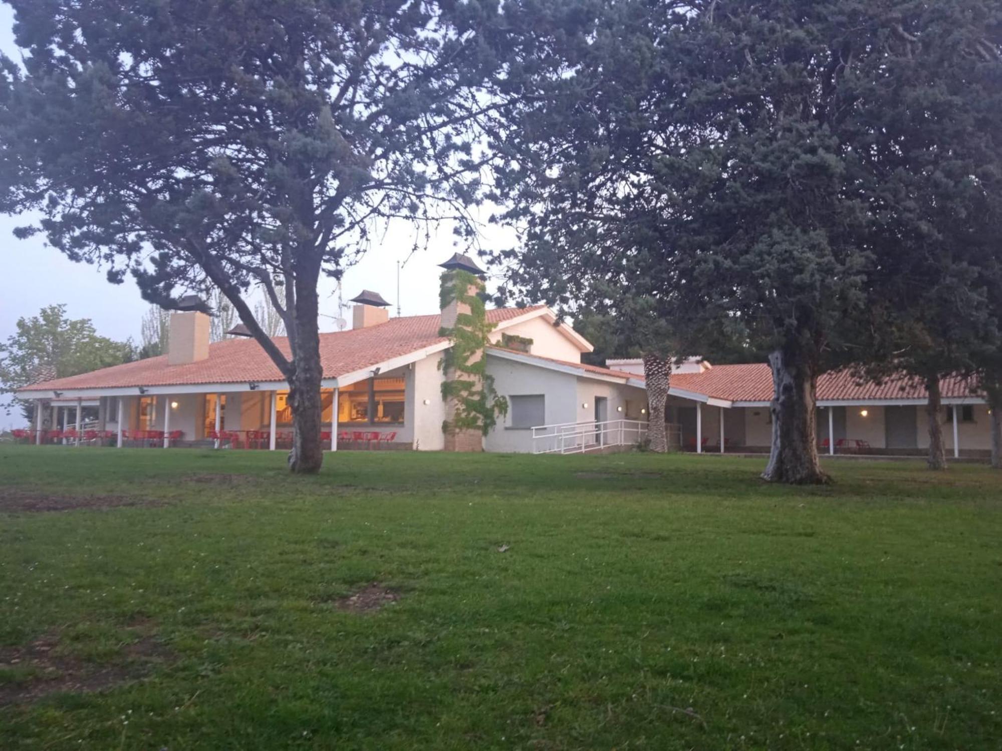 Albergue Zaragoza Camping Zewnętrze zdjęcie