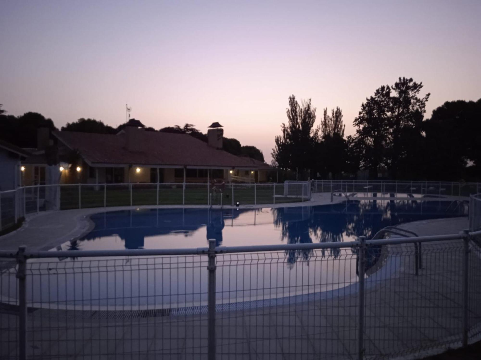 Albergue Zaragoza Camping Zewnętrze zdjęcie